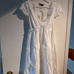 BCBG Maxazria white summer dress size 0, comes with slip dress